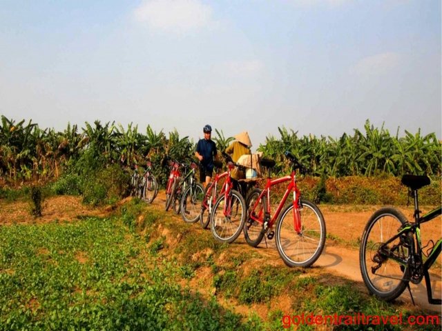 Hanoi Countryside Biking Tour Bat Trang Village 1 Day